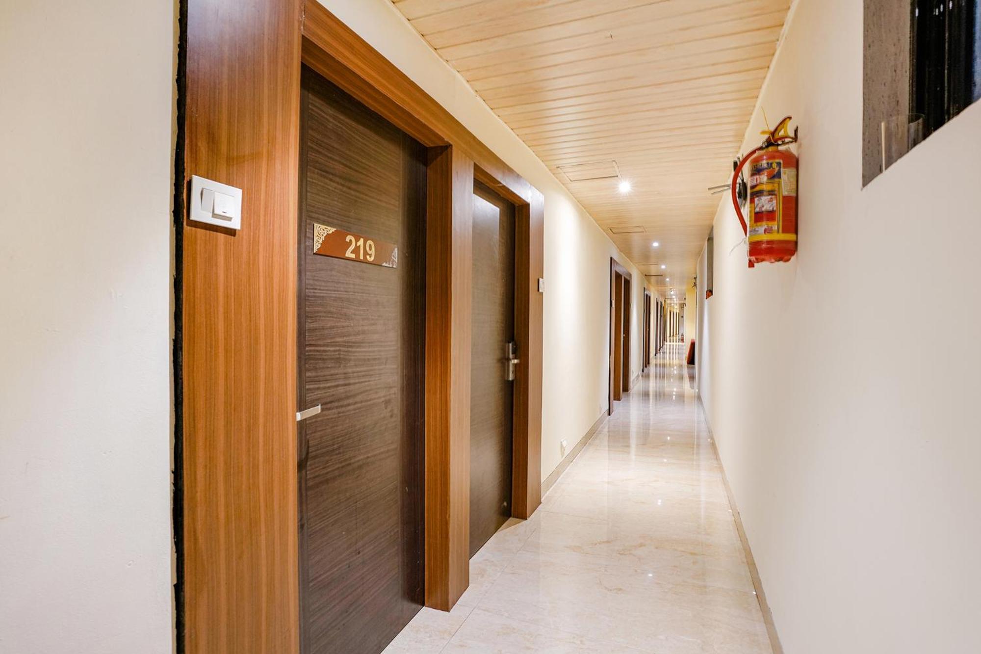 Fabexpress Embassy Suites - Nr Bkc Bombaim Exterior foto